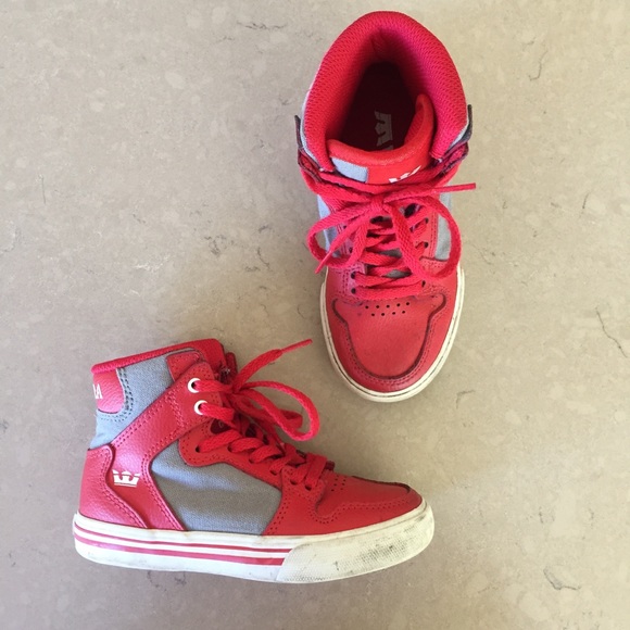 red supra high tops